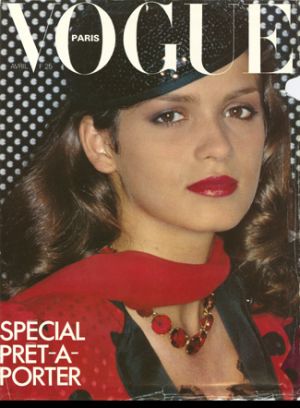 Vintage Vogue magazine covers - wah4mi0ae4yauslife.com - Vintage Vogue Paris April 1979 - Gia Carangi.jpg